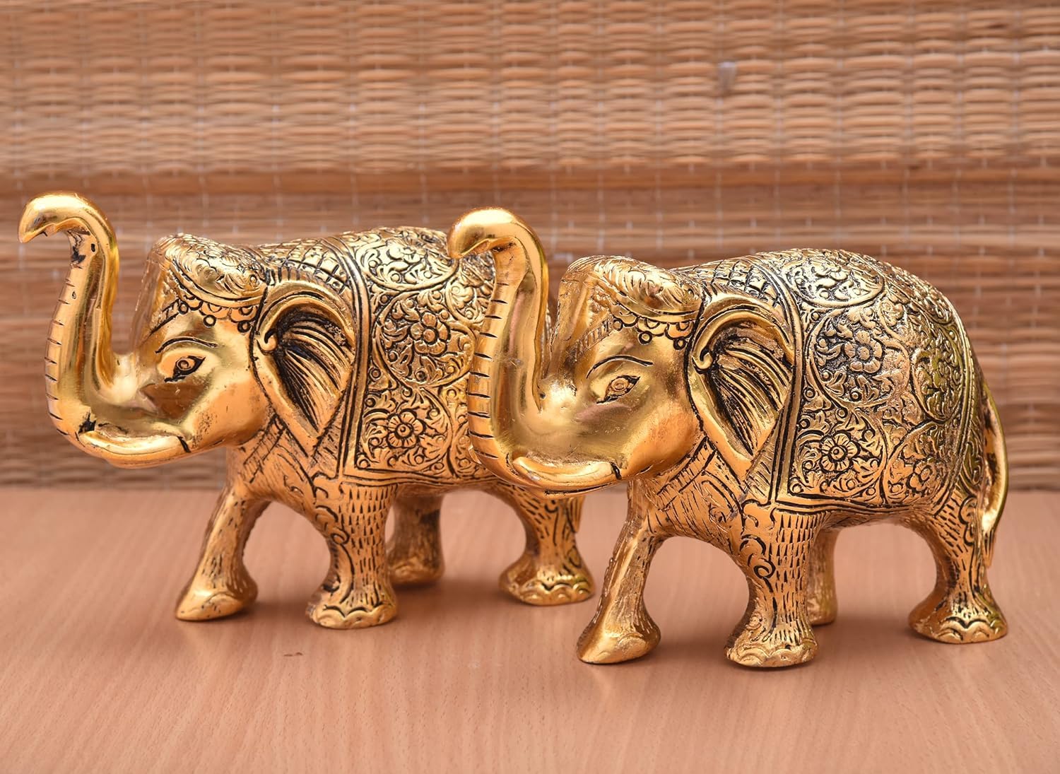 Luxury Golden Elephant Figurines for Good Luck